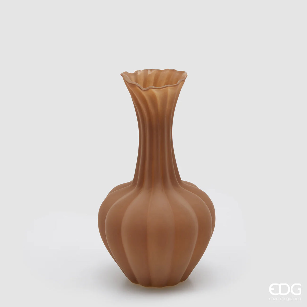 Vaso flow sinuoso brown
