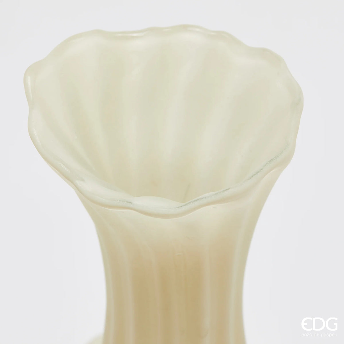 Vaso Flow sinuoso crema