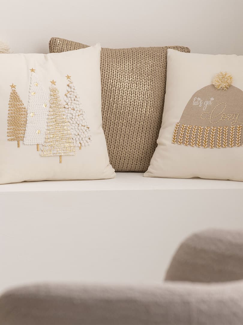 Cuscino Alberi di Natale Rilievo in Cotone Bianco e Oro 47122